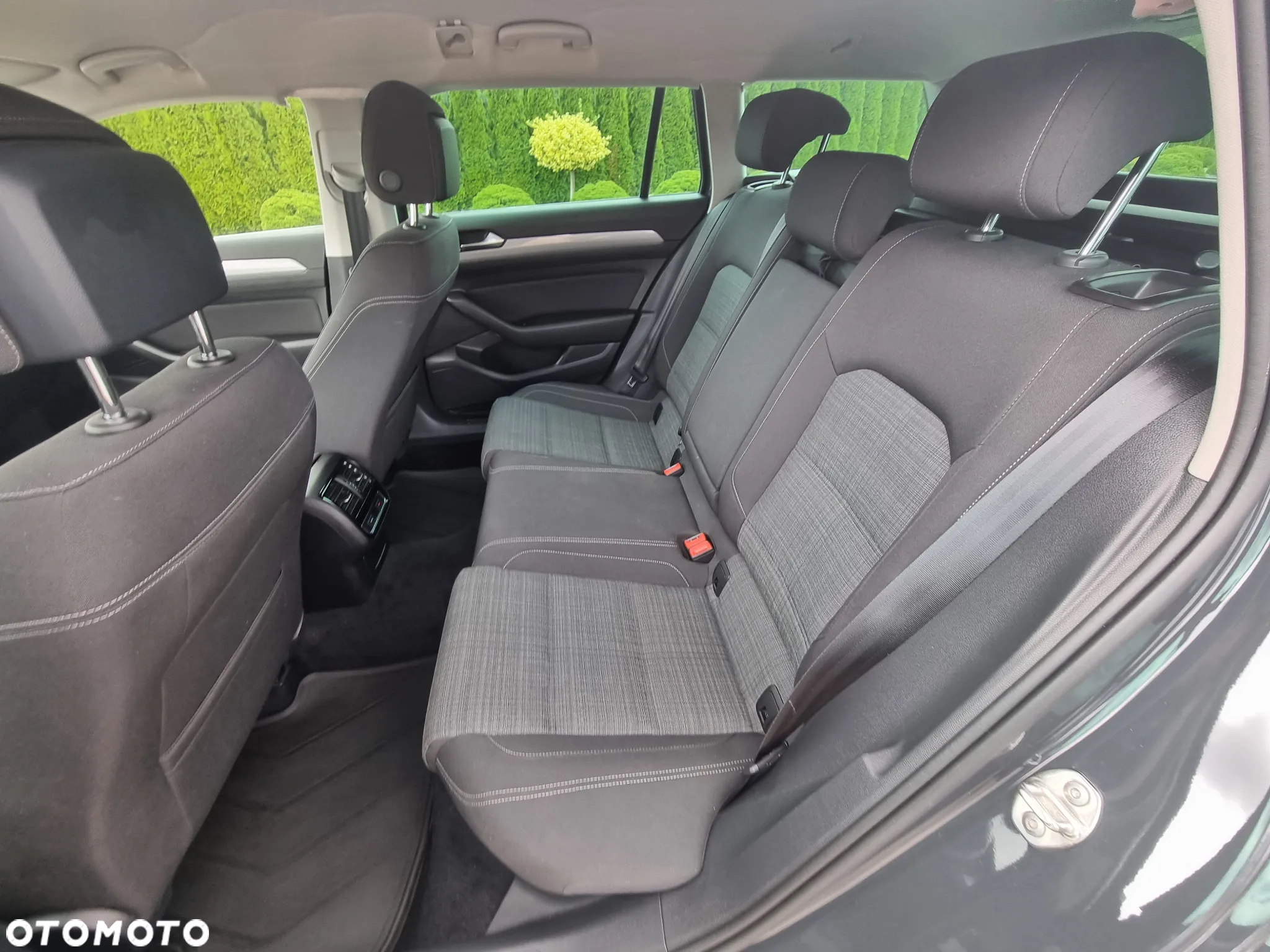 Volkswagen Passat Variant 1.5 TSI OPF DSG Business - 10