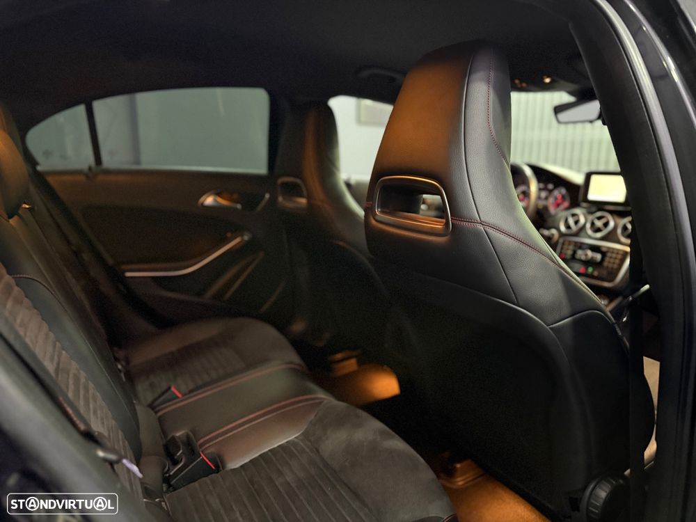 Mercedes-Benz A 180 CDI AMG Line - 16