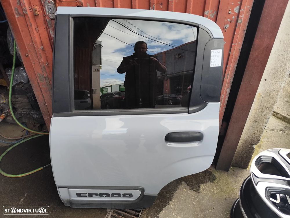 FIAT PANDA CROSS PORTA TRAS ESQUERDA - PT518 - 1