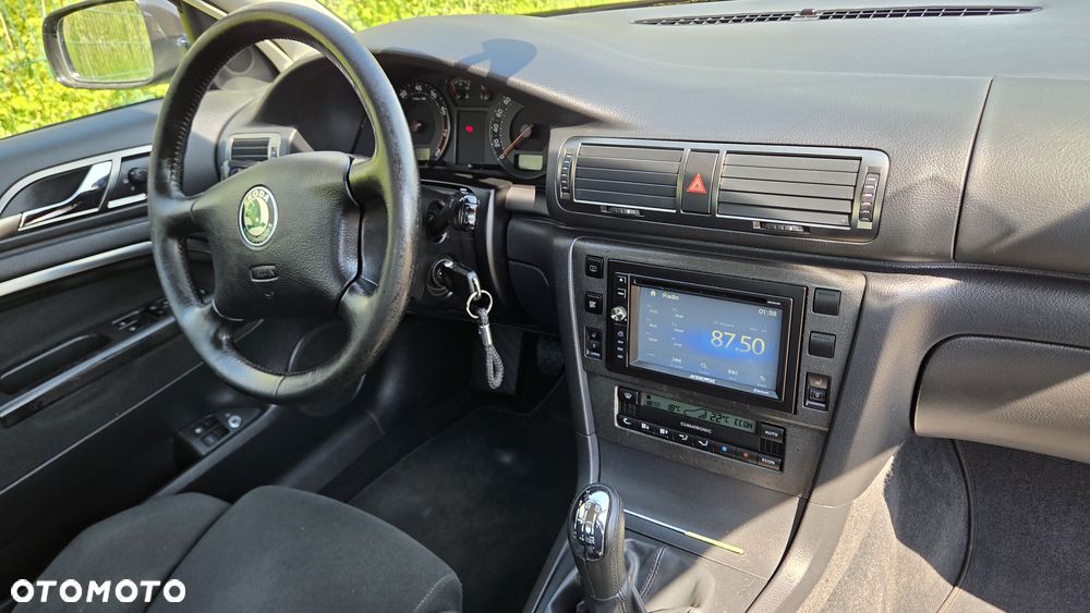 Skoda Superb 1.8 Turbo Comfort - 15