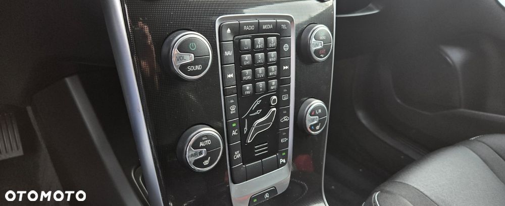 Volvo V40 D2 Geartronic Momentum - 30