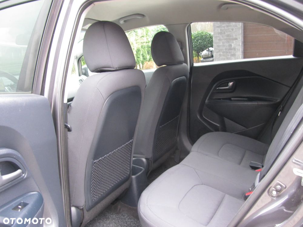 Kia Rio 1.2 Dream Team Edition - 21
