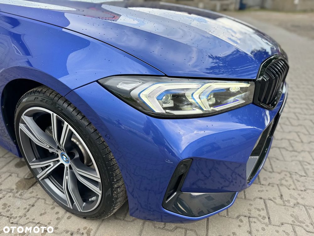 BMW Seria 3 330e M Sport - 6