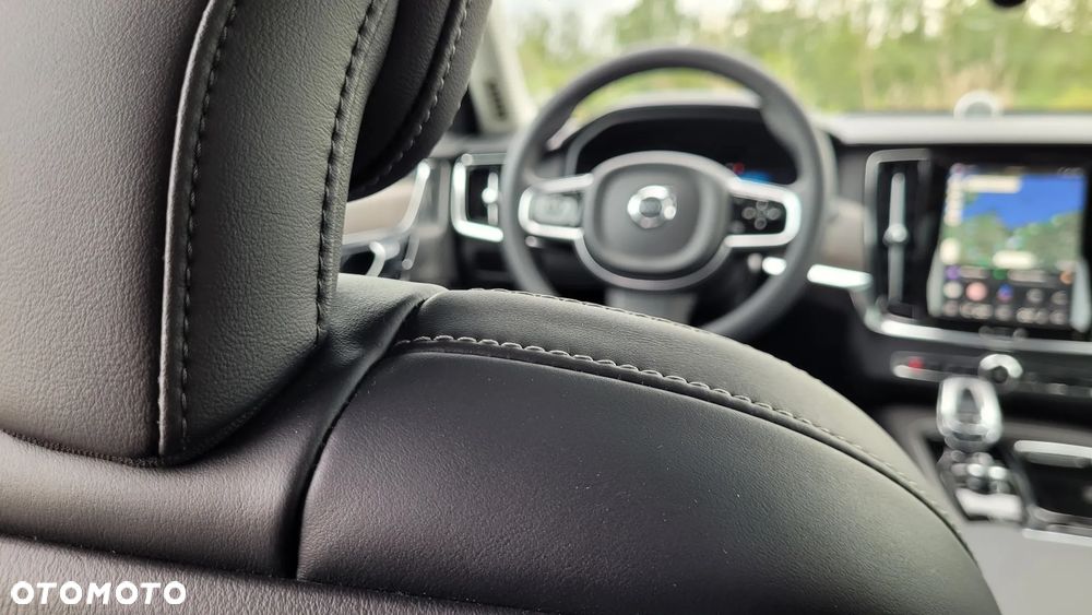 Volvo S90 T8 AWD Plug-In Hybrid Ultimate Dark - 19
