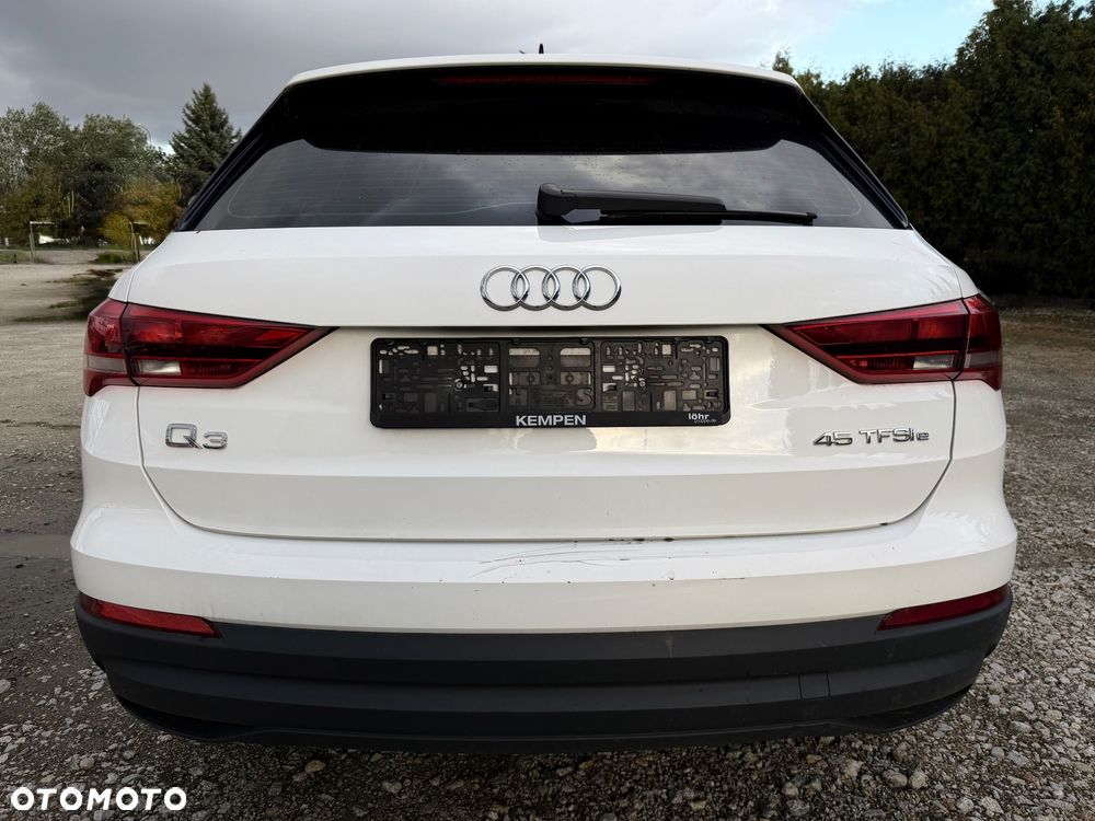 Audi Q3 45 TFSIe S tronic S line - 5