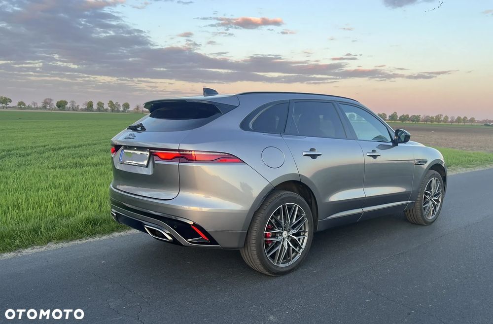 Jaguar F-Pace 3.0 D300 mHEV AWD R-Dynamic Black - 12