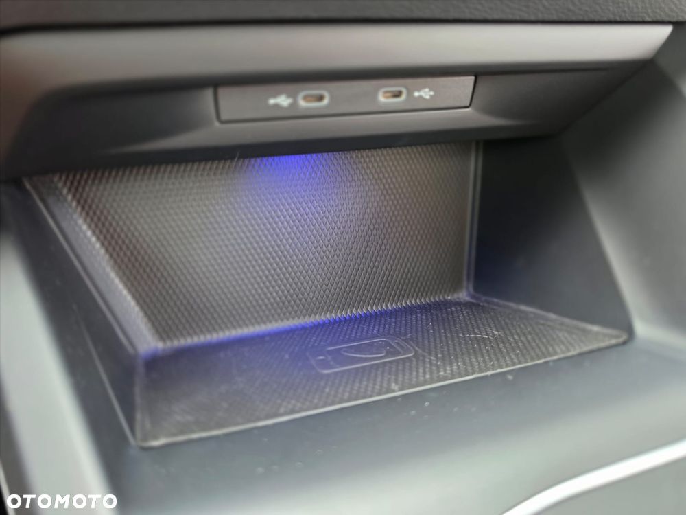 Volkswagen Golf 1.5 eTSI EVO Active DSG - 20