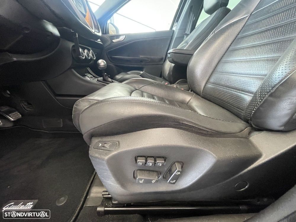 Alfa Romeo Giulietta 2.0 JTDM Exclusive J18 - 10