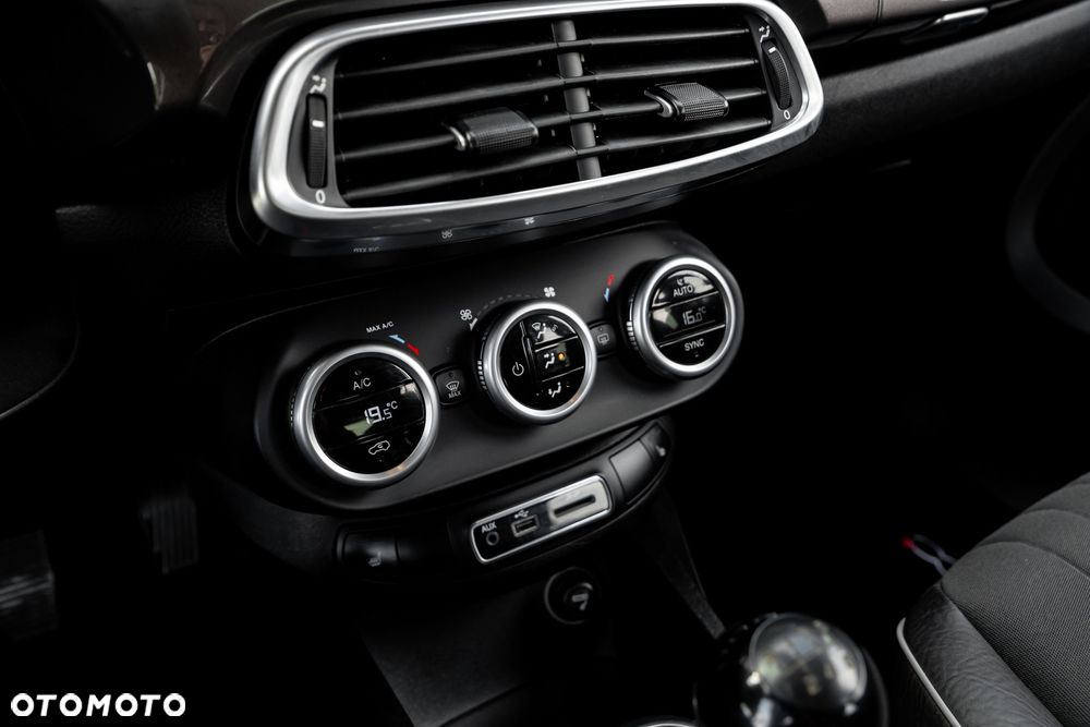 Fiat 500X 1.4 MultiAir Lounge - 34