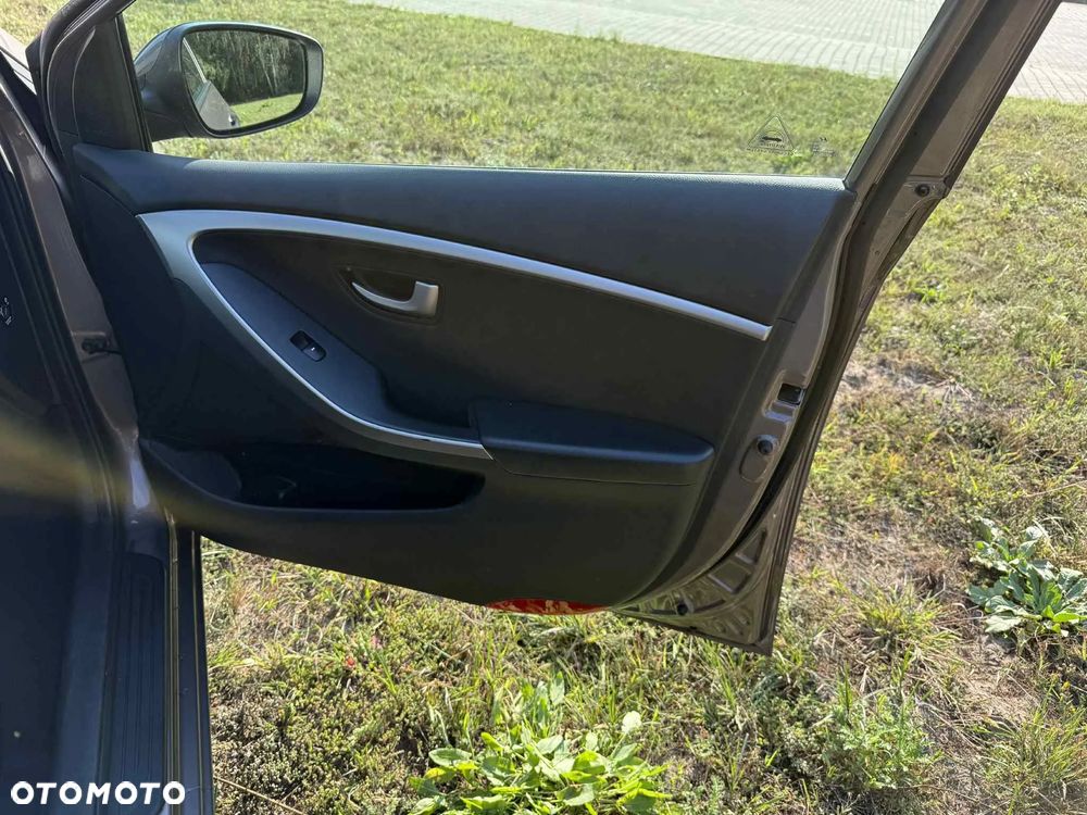 Hyundai i30 1.4 Trend - 15