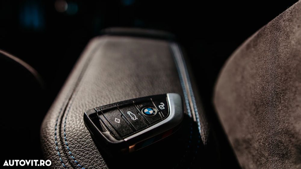 BMW M2 M235i xDrive - 38