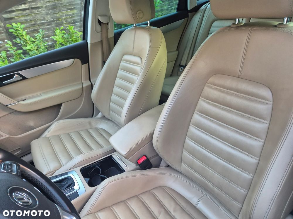 Volkswagen Passat 1.4 TSI DSG BlueMotion Technology Highline - 14