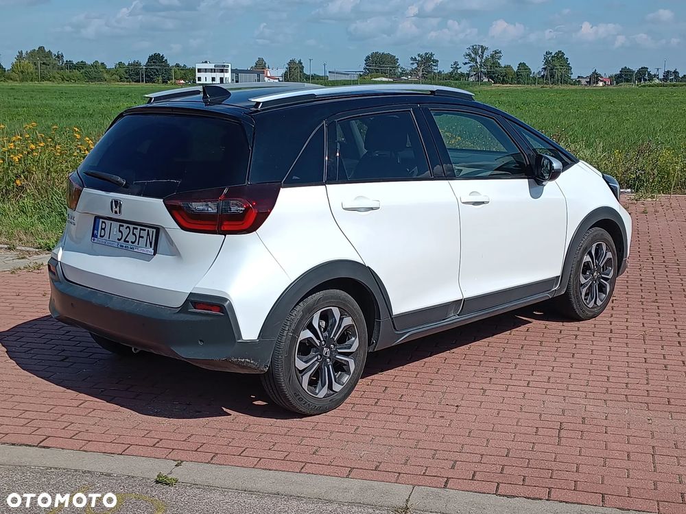 Honda Jazz 1.5 i-MMD Executive Crosstar (Czarny Dach) - 13