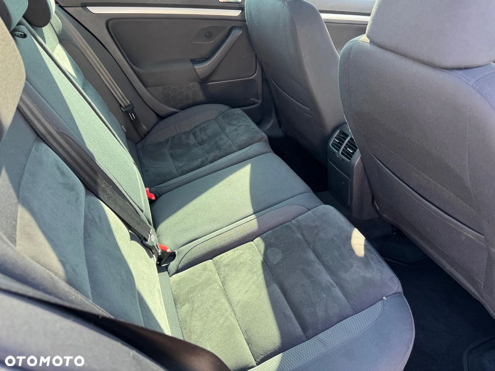 Volkswagen Golf - 4