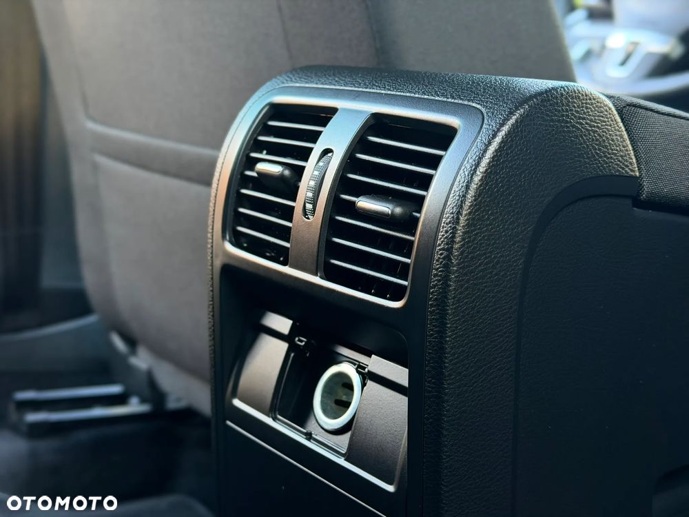 Volkswagen Passat 2.0 TDI Highline DSG - 40