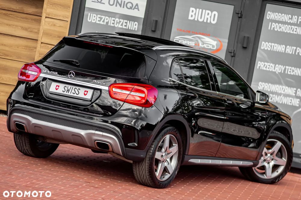 Mercedes-Benz GLA 250 4Matic 7G-DCT AMG Line - 14