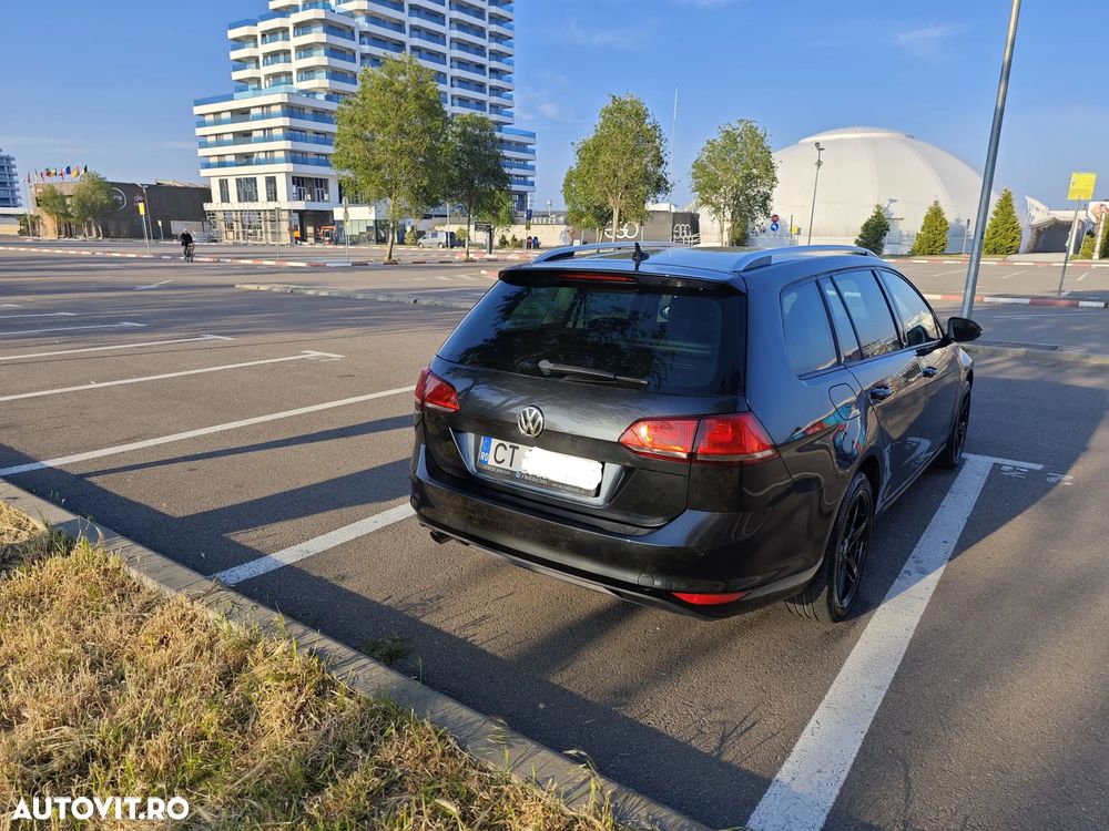 Volkswagen Golf 1.6 TDI BMT Comfortline - 3