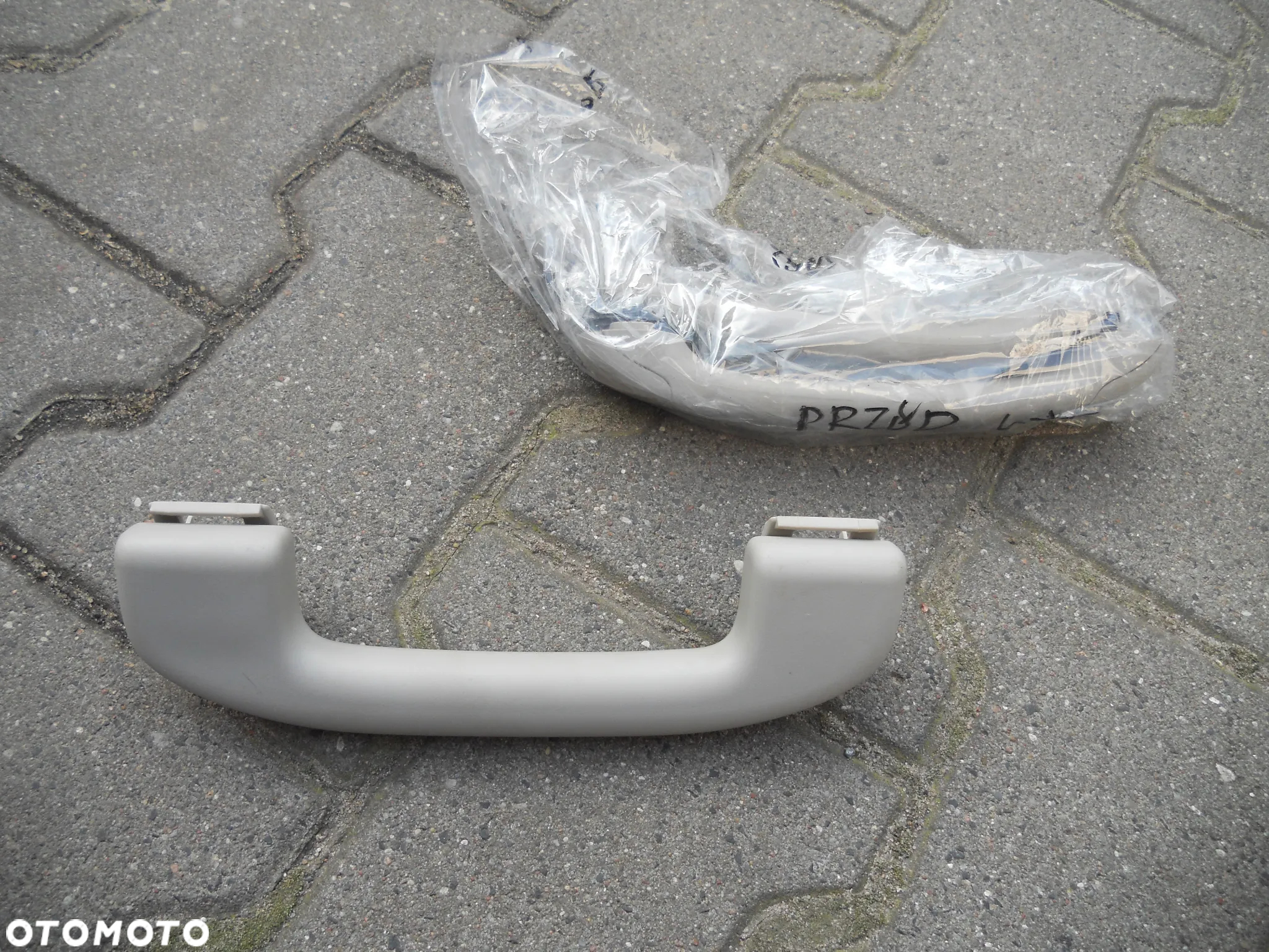 UCHWYT nadokienny RĄCZKA ISUZU D-max od 2012 -2019 Wszystkie - 3