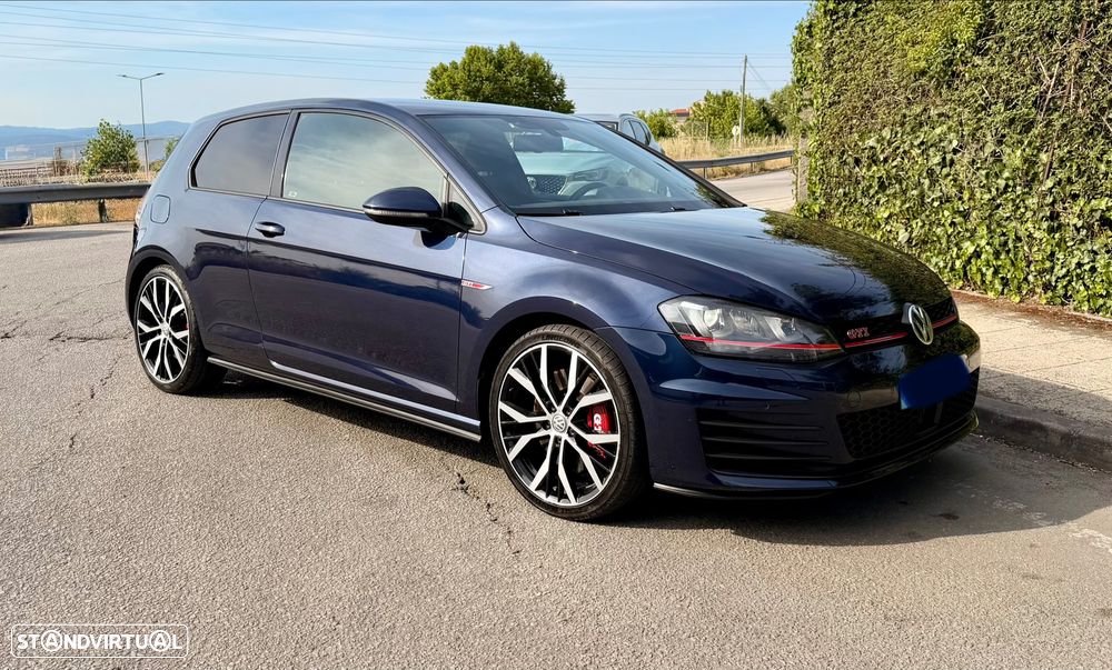VW Golf GTI Performance BlueMotion - 8
