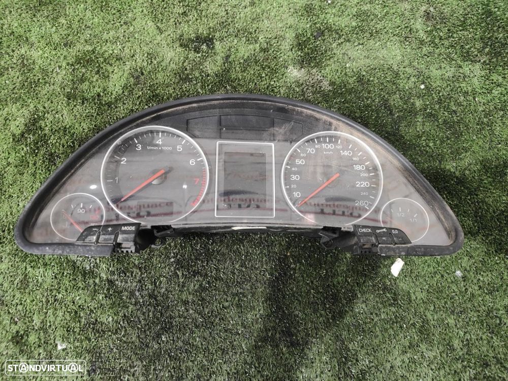 QUADRANTE AUDI A4 AVANT 8E - 1