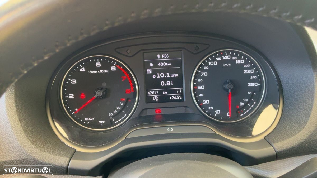 Audi Q2 30 TFSI Sport - 10
