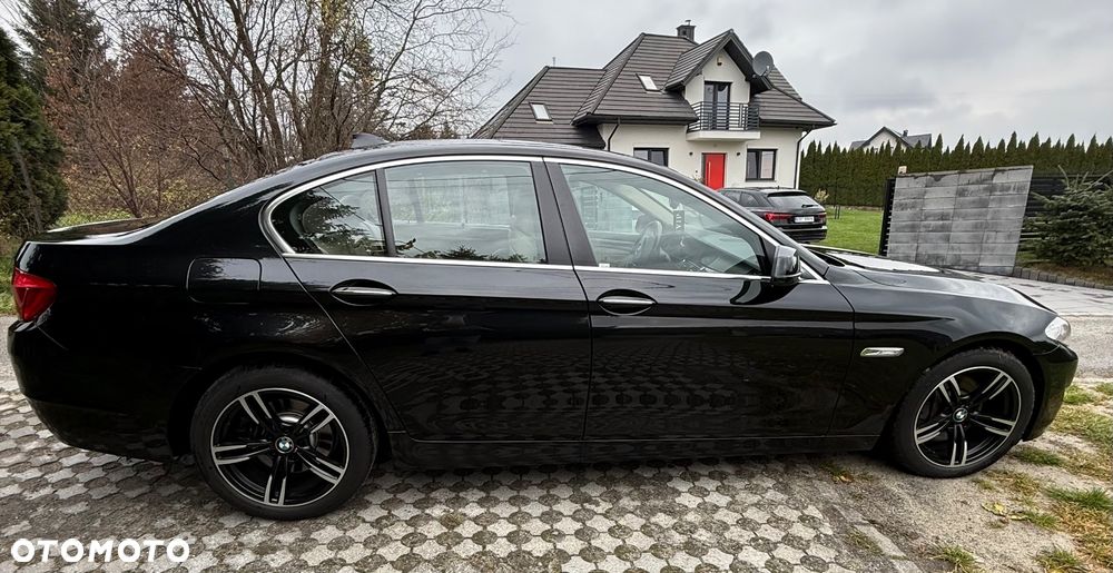 BMW Seria 5 525d xDrive - 19