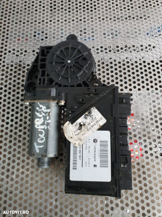 Motoras Geam Stanga Spate VW Touareg 2003/2009 - 2