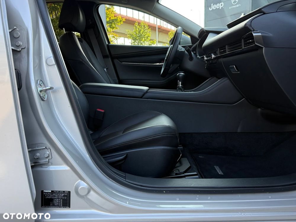 Mazda 3 2.0 mHEV Takumi - 21