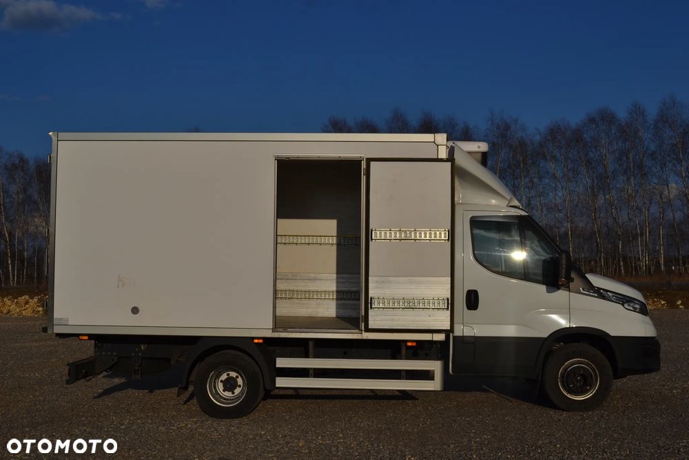 Iveco Daily 72C18 70C18 Chłodnia Izoterma 8 Palet Agregat Carrier XARIOS 500 Full LED Hi-Matic - 5