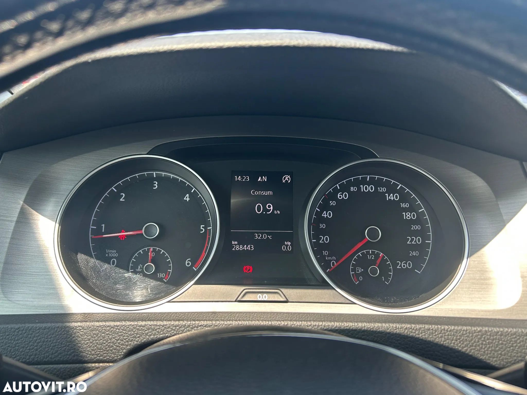 Volkswagen Golf 1.6 BlueTDI Comfortline - 1