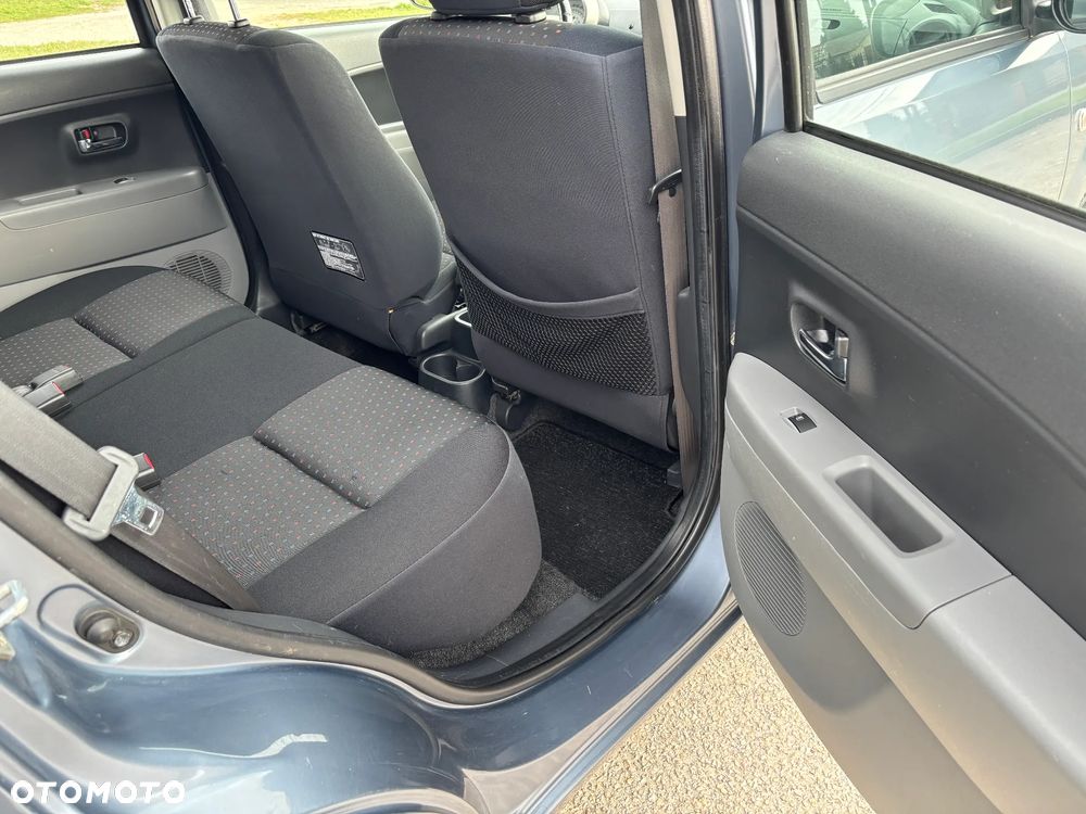 Daihatsu Sirion 1.3 - 25