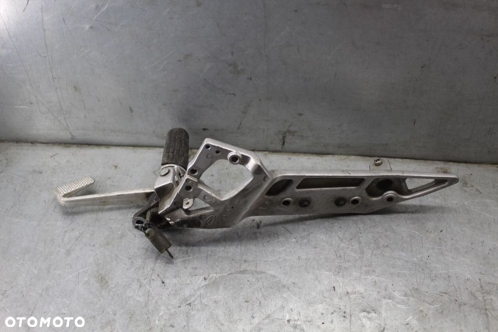 Yamaha FJR 1300 06-12 r Set prawy podnóżek - 2