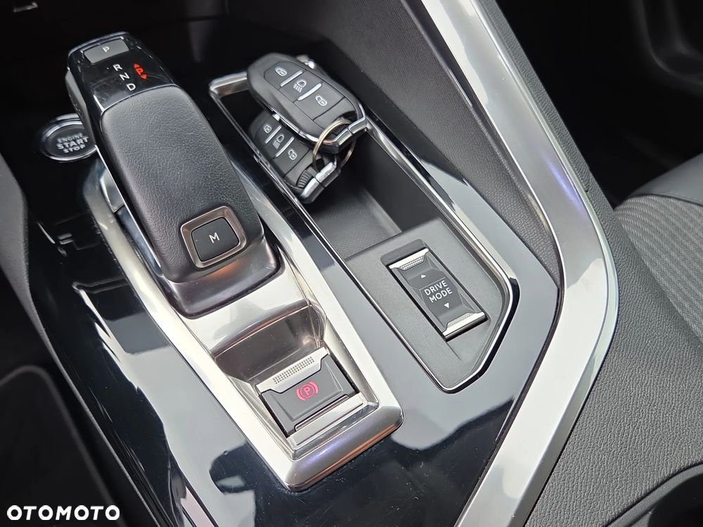 Peugeot 3008 1.5 BlueHDi Allure Pack S&S EAT8 - 30