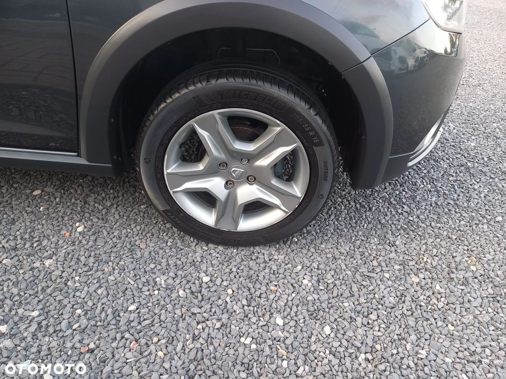 Dacia Sandero Stepway TCe 90 (S&S) Celebration - 12