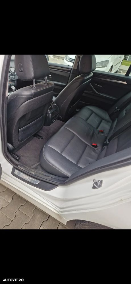 BMW Seria 5 520d Luxury Line - 10