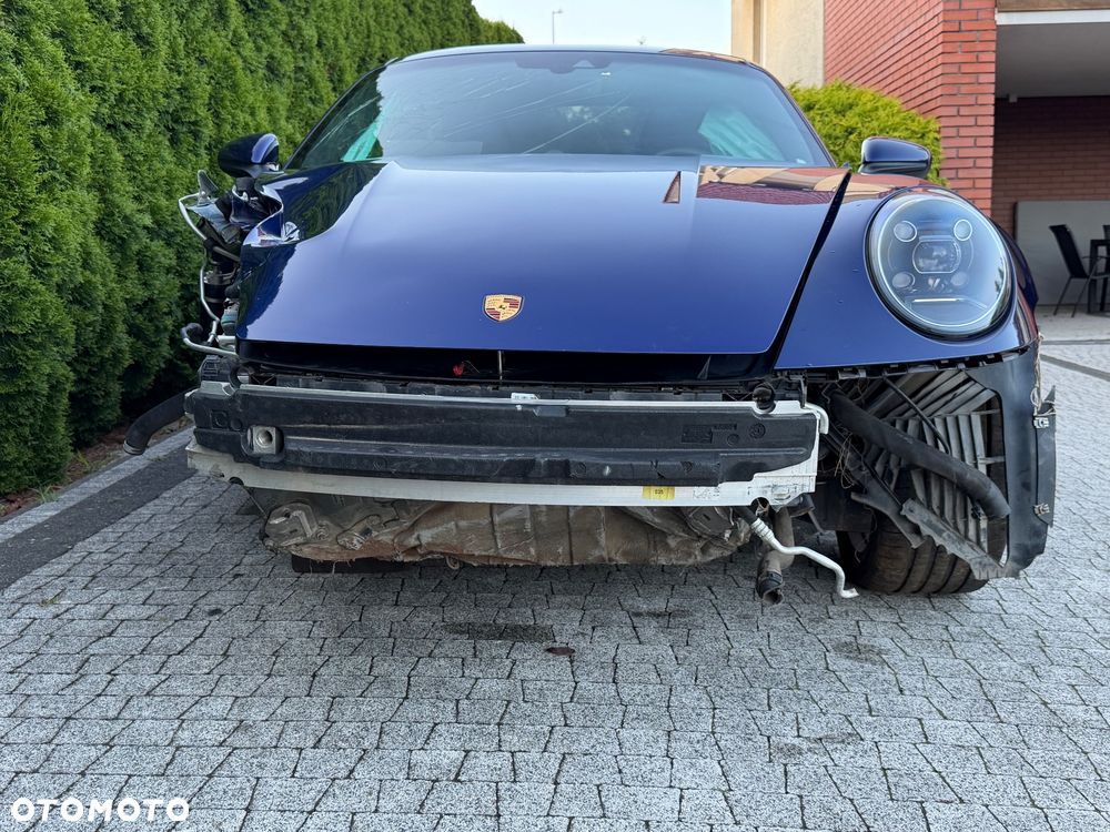 Porsche 911 Carrera 4S PDK - 6