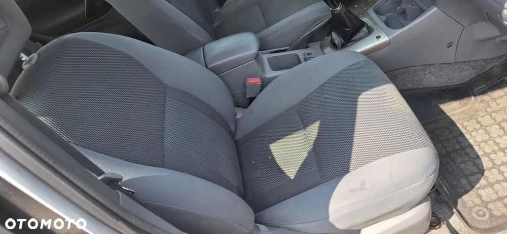 TOYOTA RAV4 RAV 4 II 2,0 D4D wentylator chłodnic - 9