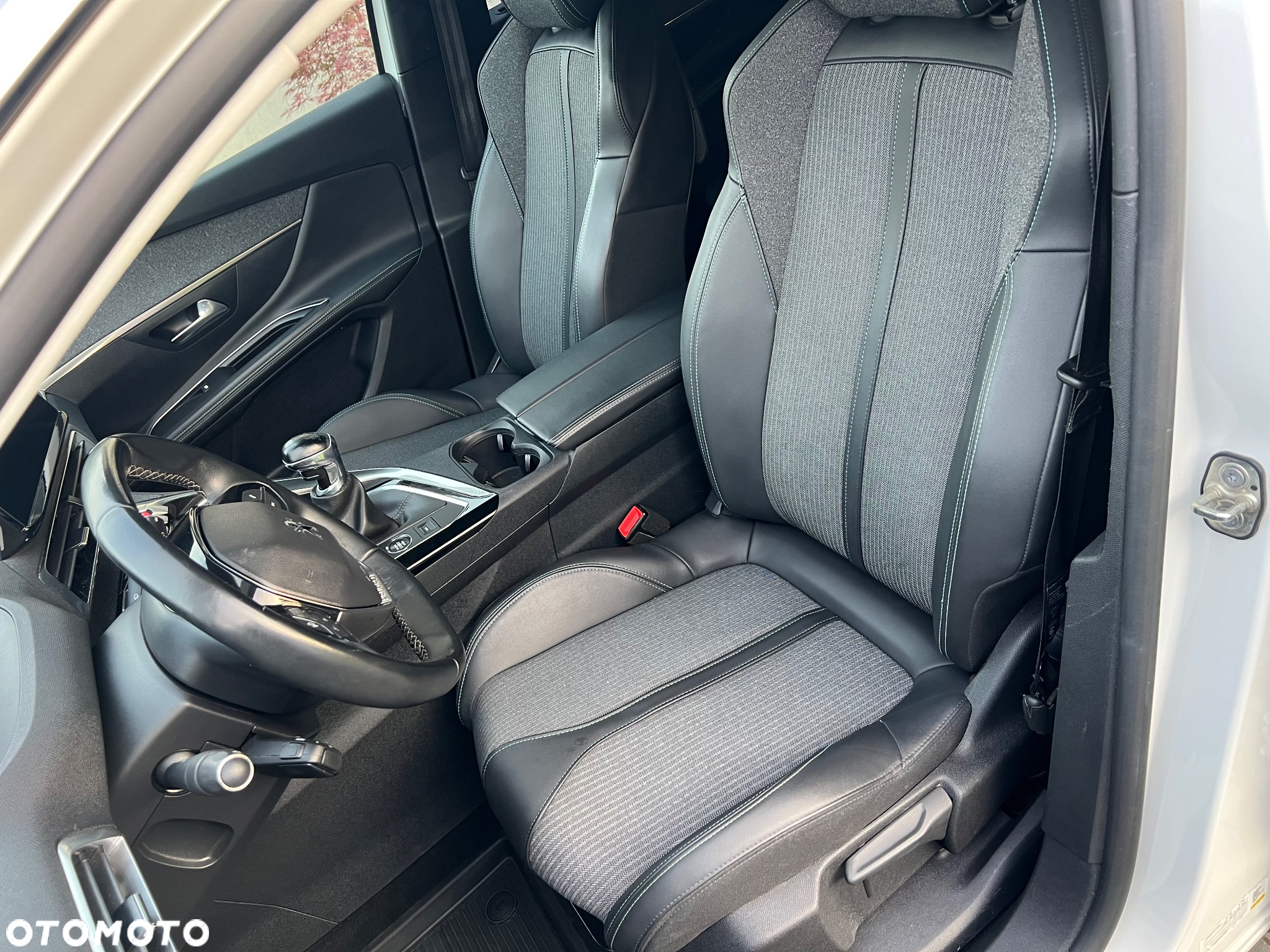 Peugeot 5008 1.5 BlueHDi Allure Pack S&S - 12