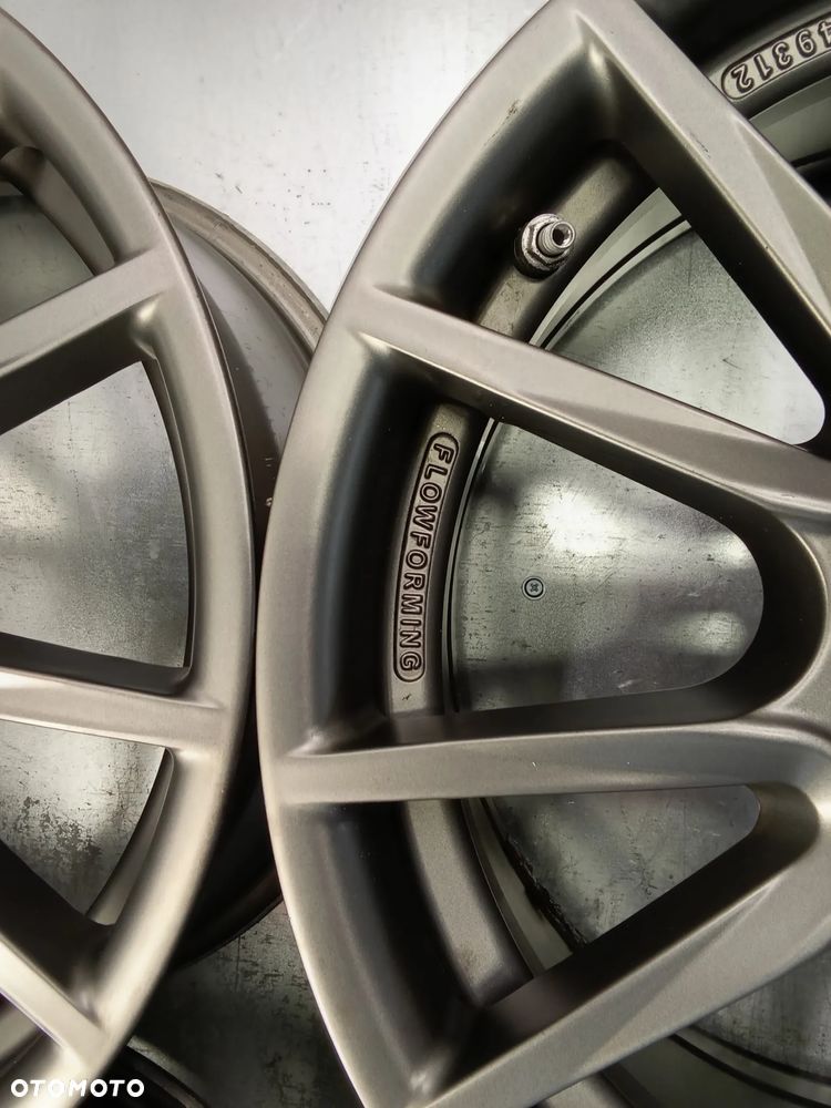 Felgi Vw Transporter T5 T6 7Jx16 et38 5x120 - 7