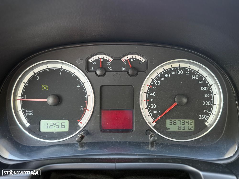 VW Bora 1.9 TDi Highline - 22