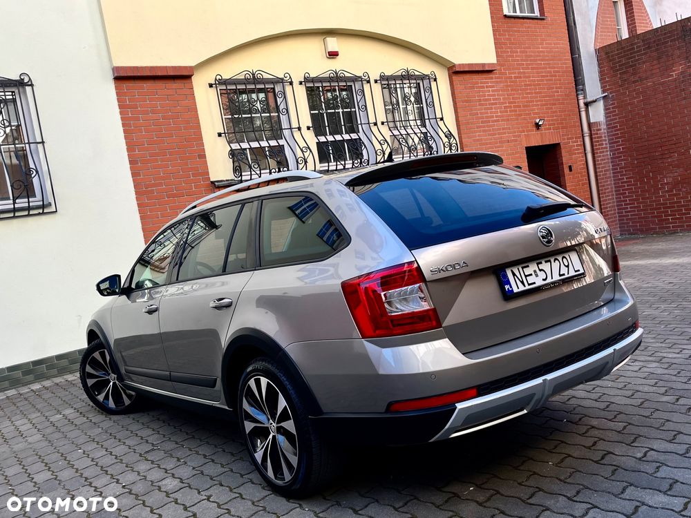 Skoda Octavia 2.0 TDI 4x4 Scout - 19
