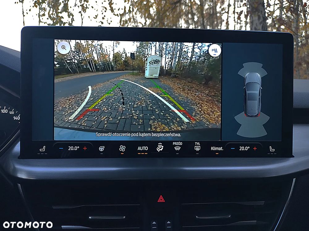 Ford Focus 1.0 EcoBoost Titanium X - 32