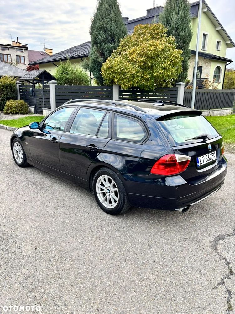 BMW Seria 3 320d DPF Touring - 5