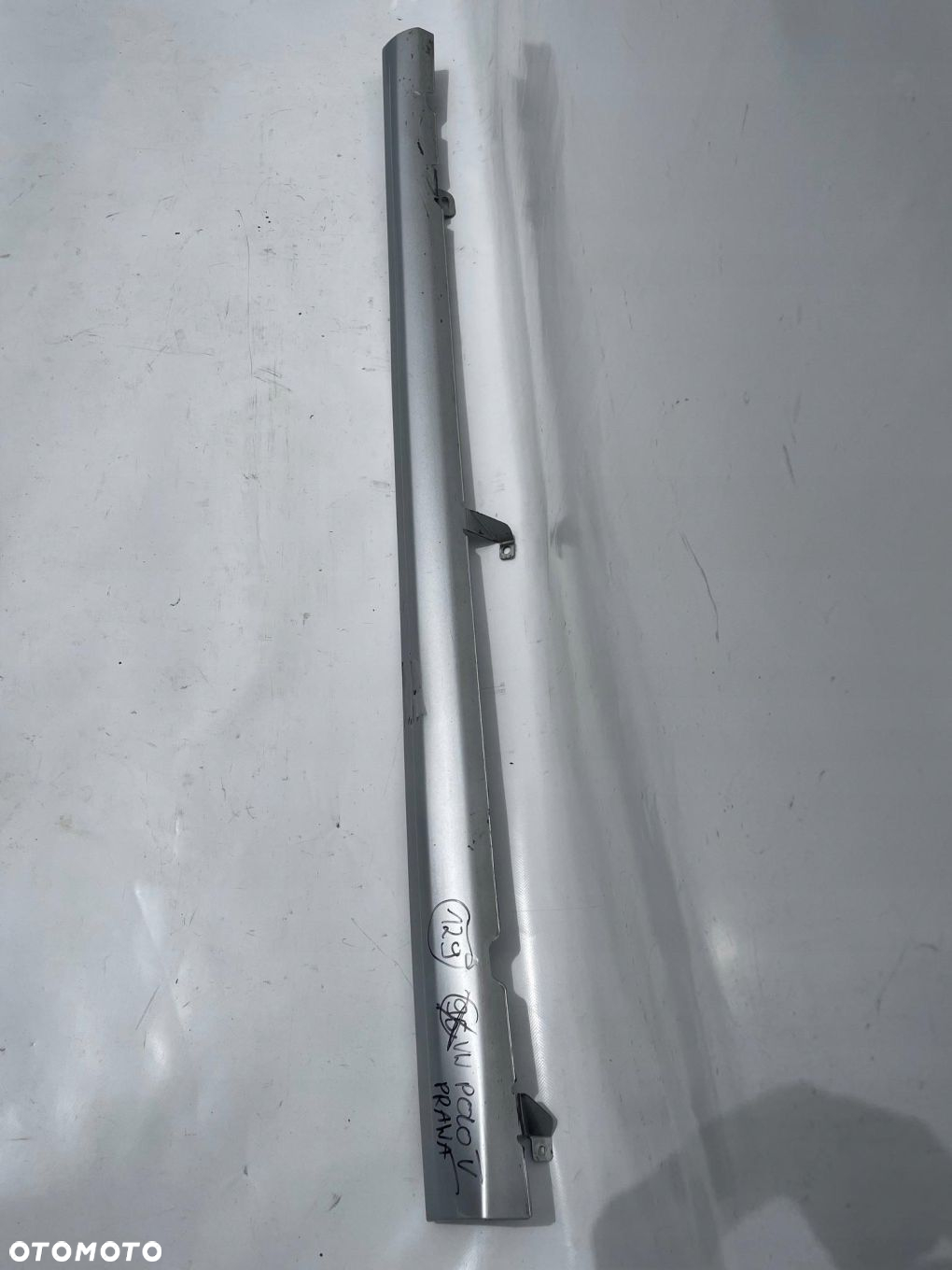 LISTWA PROGOWA PRAWA VW POLO V 2009-17 6R0853856 - 2