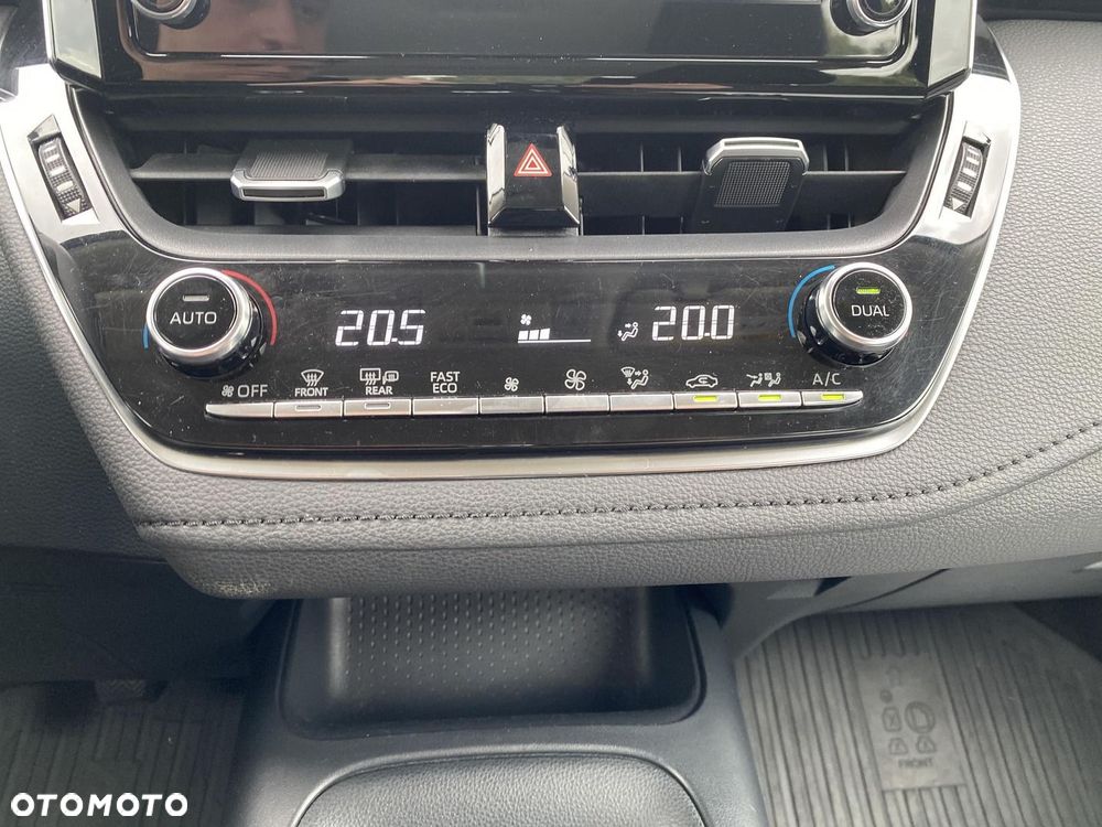 Toyota Corolla - 21