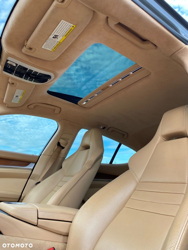 Porsche Panamera GTS - 7