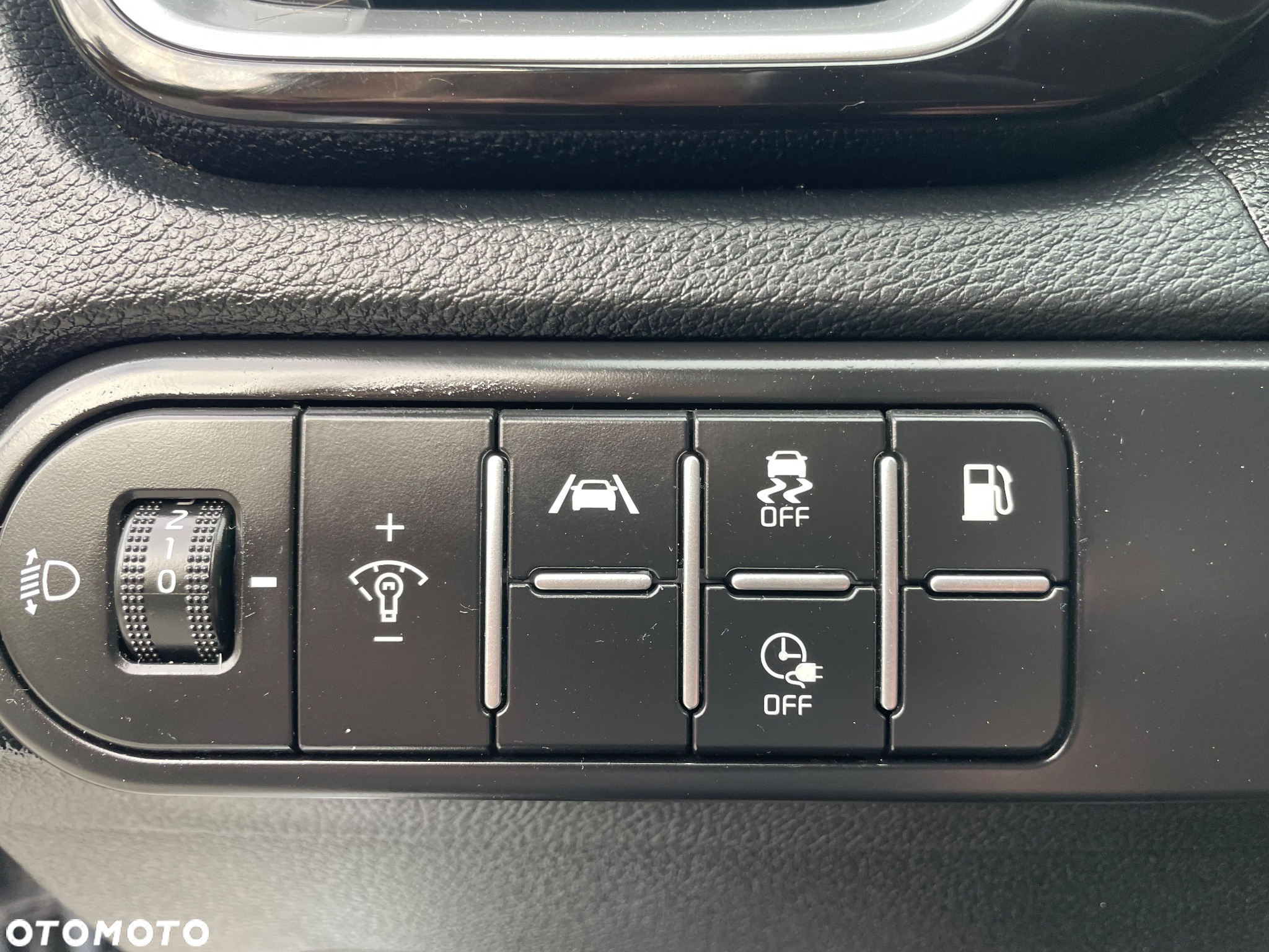 Kia Ceed 1.6 GDI PHEV Business Line DCT - 23