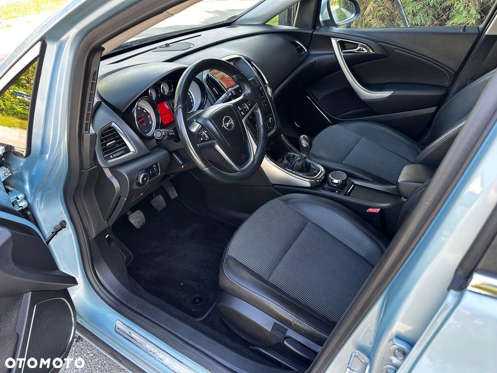 Opel Astra 1.4 Turbo Color Edition - 18