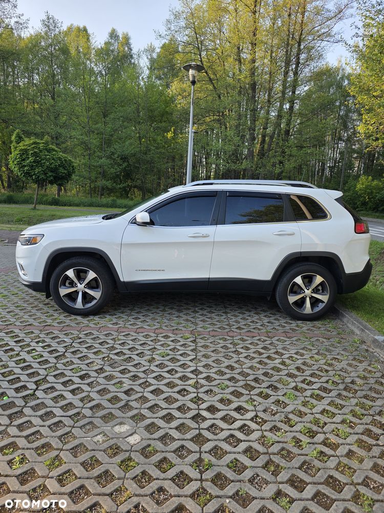Jeep Cherokee - 2