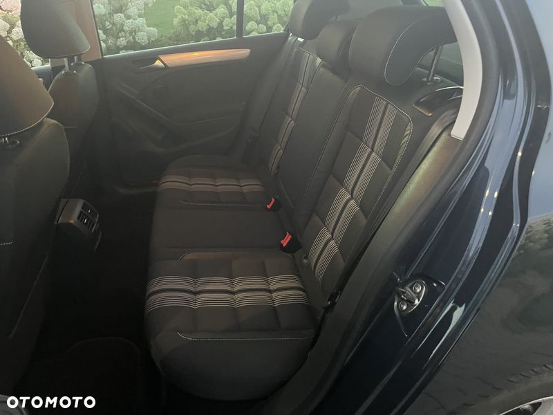 Volkswagen Golf 1.2 TSI MATCH - 8